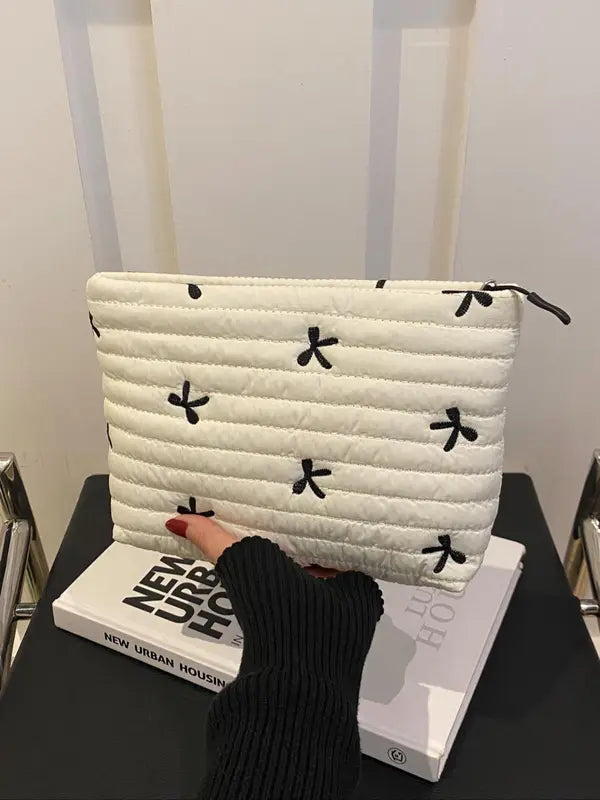 EMILY™ - Large Capacity Quilted Pouch Durable Zipper Travel Storage Bag