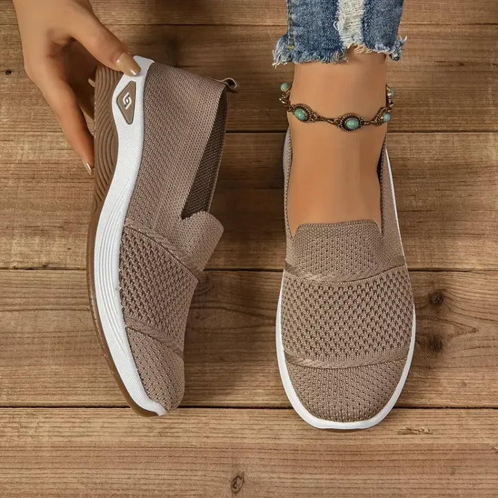 CLEO - Comfy Light Trainers