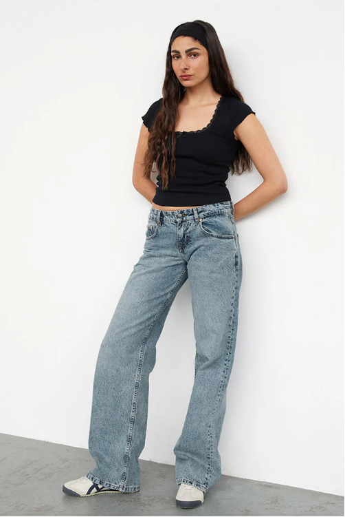 Low-Rise Jeans