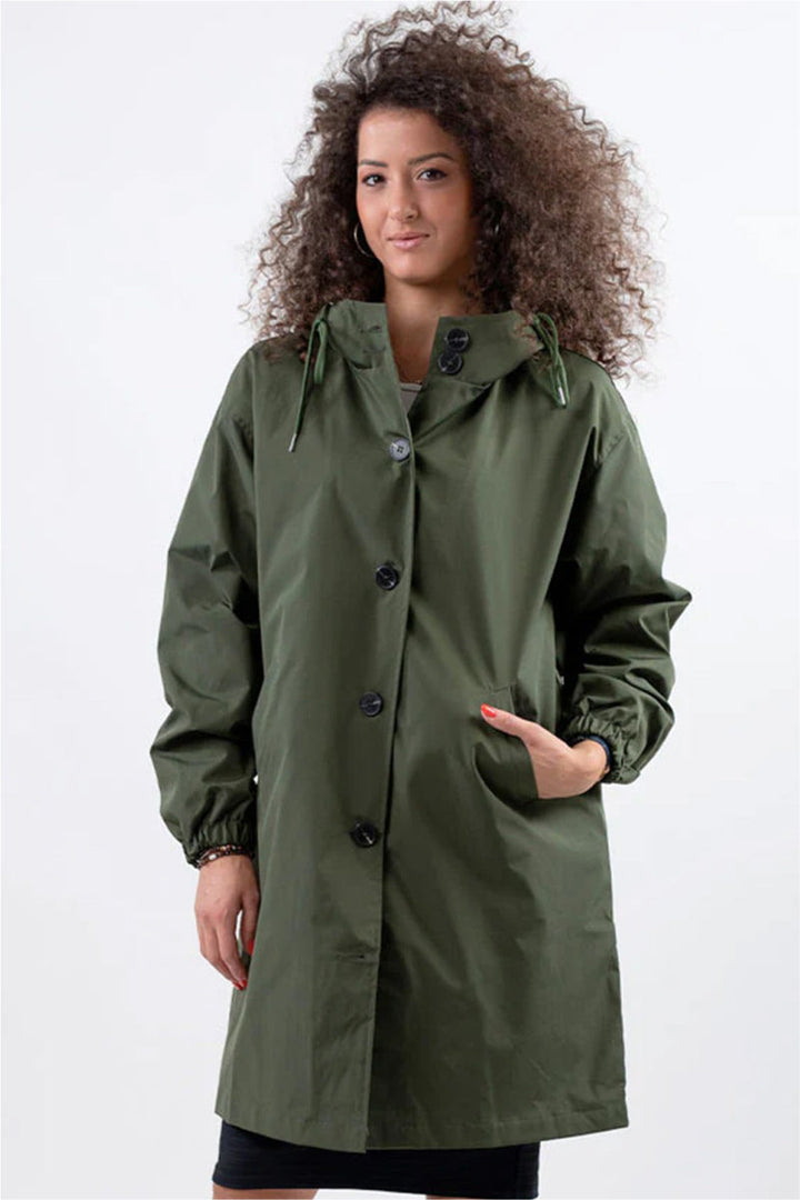 KAT | Water-Resistant Windbreaker